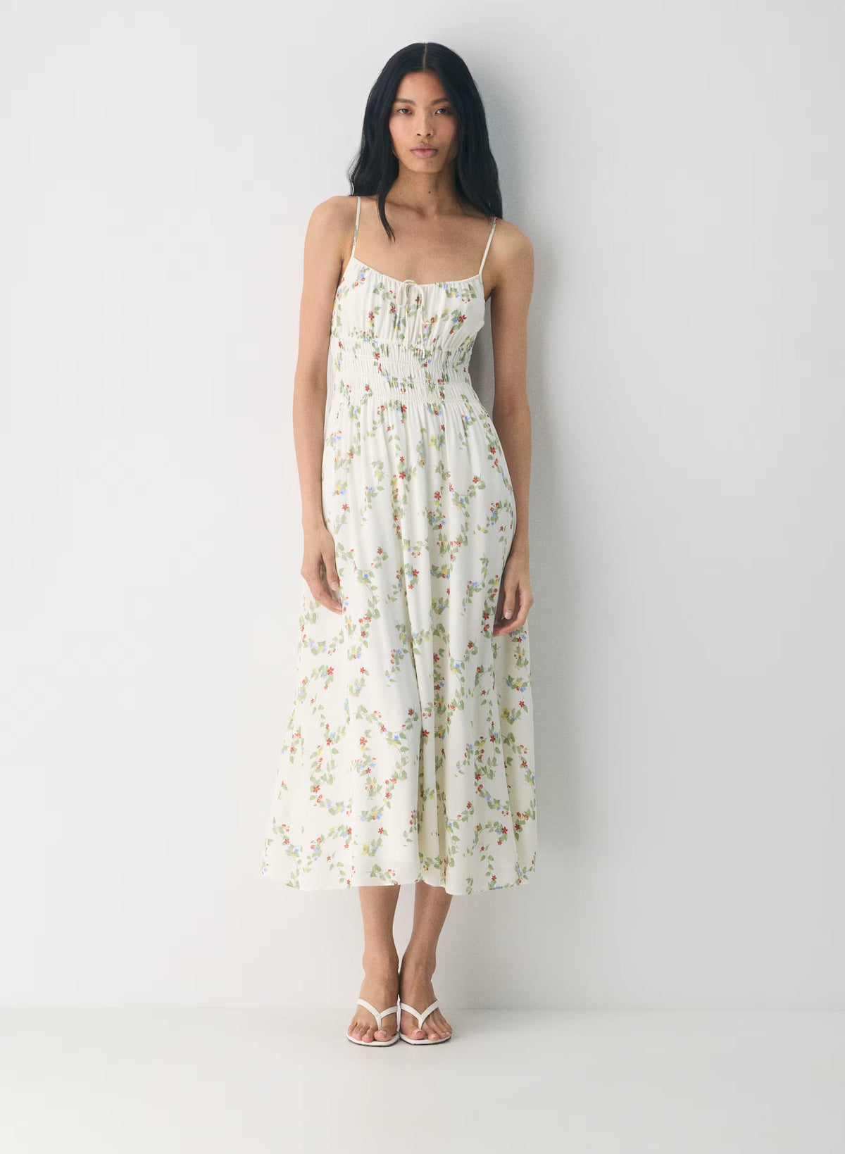 Sleeveless crepe maxi dress with floral pattern